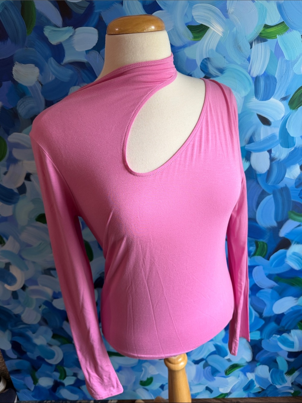 Asymmetric Cutout Long-Sleeve Tee in Bright Pink
